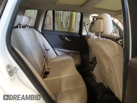 2015 Mercedes-Benz GLK with VIN WDCGG5HB1FG415402, listed as a Copart auction lot 52597865 with 261,299 mi miles and Salvage Title. Bid and sale history available at carsss.com. Image 11.