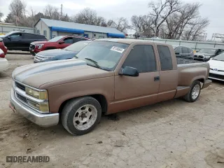 1998 Chevrolet C/K 1500 with VIN 2GCEC19R5W1236063, listed as a Copart auction lot 85150664 with NaN miles and Salvage Title. Bid and sale history available at carsss.com. Image 1.