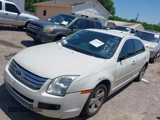 2008 Ford Fusion SE with VIN 3FAHP071X8R257746, listed as a IAAI auction lot 42114683 with 219,674 mi miles and . Bid and sale history available at DreamBid. Image 2.