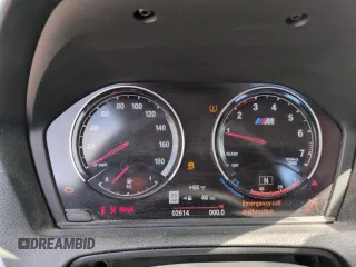 2018 BMW M2 z VIN WBS1J5C59J7B70092, wystawiony jako Copart lot #52558485 z przebiegiem 2 614 mil mil oraz Szkoda całkowita • Salvage title. Historia ofert i sprzedaży dostępna na DreamBid. Obrazek 9.