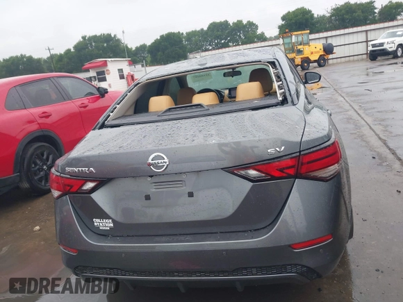 2022 Nissan Sentra SV z VIN 3N1AB8CV9NY259218, wystawiony jako IAAI lot #42184287 z przebiegiem 42 832 mil mil oraz . Historia ofert i sprzedaży dostępna na DreamBid. Obrazek 16.