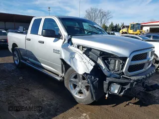 2016 Ram 1500 Express z VIN 1C6RR7FTXGS188572, wystawiony jako IAAI lot #41699775 z przebiegiem 156 990 mil mil oraz . Historia ofert i sprzedaży dostępna na DreamBid. Obrazek 1.