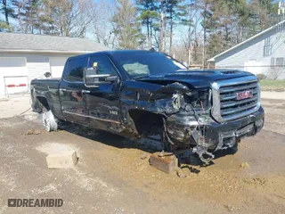 2017 GMC Sierra 2500HD SLT with VIN 1GT12TEY5HF249272, listed as a IAAI auction lot 41854590 with 134,866 mi miles. Bid and sale history available at carsss.com. Image 1.