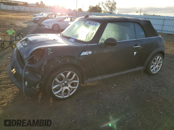 2010 MINI Convertible S с VIN WMWMS3C55ATY09477, выставлен на аукционе Copart как лот 78481974 с пробегом 102 954 миль миль и Списание • Salvage title. История ставок и продаж доступна на DreamBid. Изображение 1.