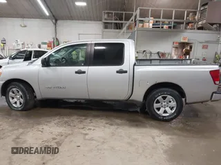 2009 Nissan Titan SE with VIN 1N6BA07D29N304233, listed as a IAAI auction lot 42013084 with 191,407 mi miles. Bid and sale history available at carsss.com. Image 14.