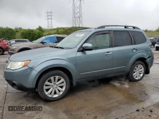2012 Subaru Forester X Premium z VIN JF2SHADC7CH400060, wystawiony jako Copart lot #59398835 z przebiegiem 131 826 mil mil oraz Szkoda całkowita • Salvage title. Historia ofert i sprzedaży dostępna na DreamBid. Obrazek 1.