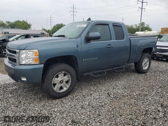 2007 Chevrolet Silverado 1500 1LT with VIN 1GCEK19J27E596422, listed as a Copart auction lot 56090475 with 199,260 mi miles and Salvage Title. Bid and sale history available at DreamBid. Image 1.