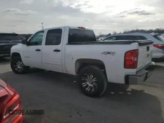 2013 Chevrolet Silverado 1500 LT with VIN 3GCPKSEA1DG108599, listed as a Copart auction lot 45978135 with 190,507 mi miles and Clean Title. Bid and sale history available at DreamBid. Image 2.