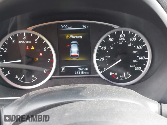 2017 Nissan Sentra S z VIN 3N1AB7AP3HY394567, wystawiony jako IAAI lot #42061796 z przebiegiem 78 318 mil mil oraz . Historia ofert i sprzedaży dostępna na DreamBid. Obrazek 7.