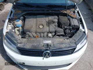 2011 Volkswagen Jetta SE z VIN 3VWDX7AJ4BM052225, wystawiony jako IAAI lot #42192222 z przebiegiem 324 889 mil mil oraz . Historia ofert i sprzedaży dostępna na DreamBid. Obrazek 10.