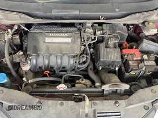 2010 Honda Insight LX z VIN JHMZE2H59AS032860, wystawiony jako Copart lot #60861945 z przebiegiem 253 444 mil mil oraz Czysty tytuł • Clean title. Historia ofert i sprzedaży dostępna na DreamBid. Obrazek 7.