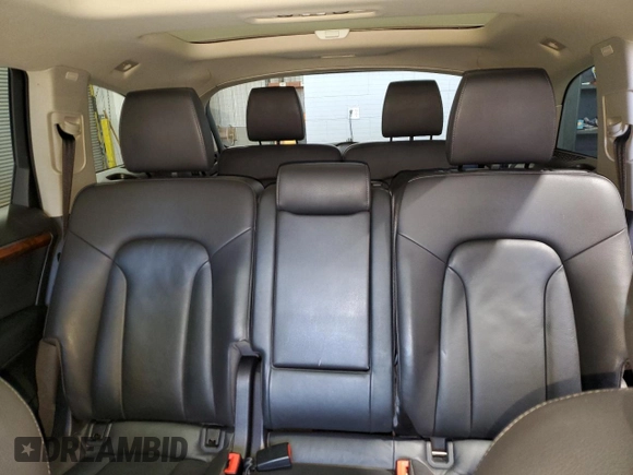 2015 Audi Q7 Premium Plus с VIN WA1LGAFE2FD020456, выставлен на аукционе Copart как лот 56035785 с пробегом 76 520 миль миль и Списание • Salvage title. История ставок и продаж доступна на DreamBid. Изображение 10.