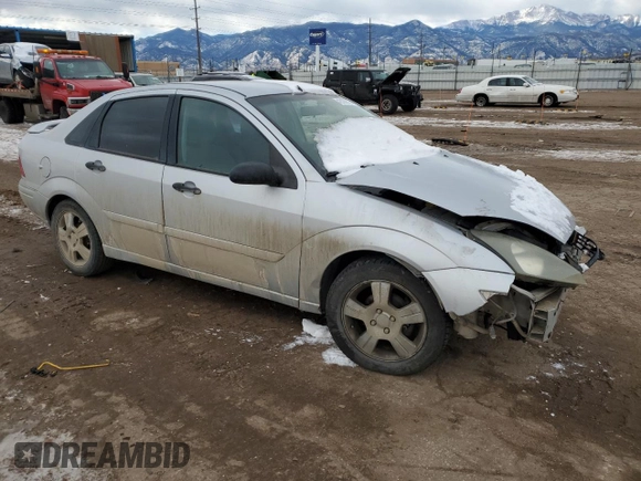 2003 Ford Focus ZTS with VIN 1FAFP38303W141969, listed as a Copart auction lot 42167815 with 192,842 mi miles and Salvage Title. Bid and sale history available at carsss.com. Image 4.