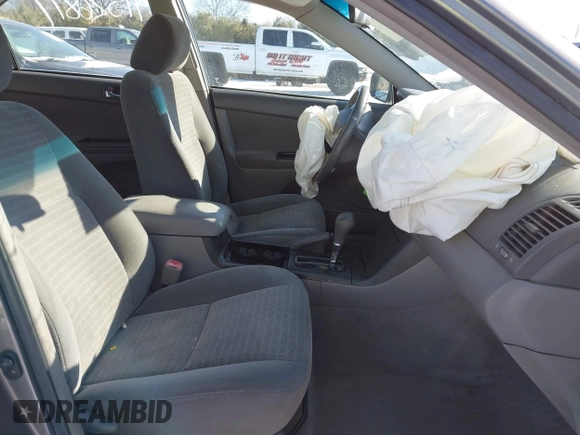 2006 Toyota Camry STD with VIN 4T1BE32K26U681429, listed as a IAAI auction lot 41526877 with 0 mi miles. Bid and sale history available at carsss.com. Image 5.