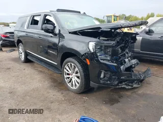 2021 GMC Yukon XL Denali with VIN 1GKS2JKLXMR357630, listed as a IAAI auction lot 40387131 with 1 mi miles. Bid and sale history available at carsss.com. Image 1.