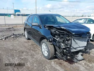 2024 Chevrolet Equinox LS z VIN 3GNAXSEG5RL261018, wystawiony jako IAAI lot #41937730 z przebiegiem 4 636 mil mil oraz . Historia ofert i sprzedaży dostępna na DreamBid. Obrazek 19.
