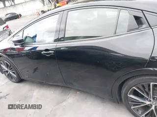 2024 Toyota Prius LE z VIN JTDADABU3R3015537, wystawiony jako IAAI lot #42063101 z przebiegiem 21 435 mil mil oraz . Historia ofert i sprzedaży dostępna na DreamBid. Obrazek 14.