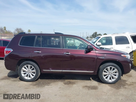 2011 Toyota Highlander Hybrid Limited with VIN JTEDC3EH4B2003768, listed as a IAAI auction lot 41765885 with 169,289 mi miles. Bid and sale history available at carsss.com. Image 13.