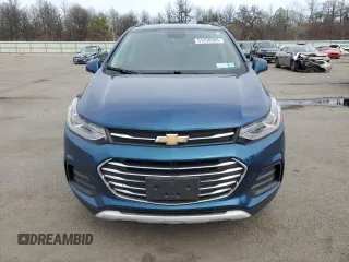 2019 Chevrolet Trax LT with VIN 3GNCJPSB8KL402458, listed as a Copart auction lot 51258585 with 22,718 mi miles and Salvage Title. Bid and sale history available at carsss.com. Image 5.