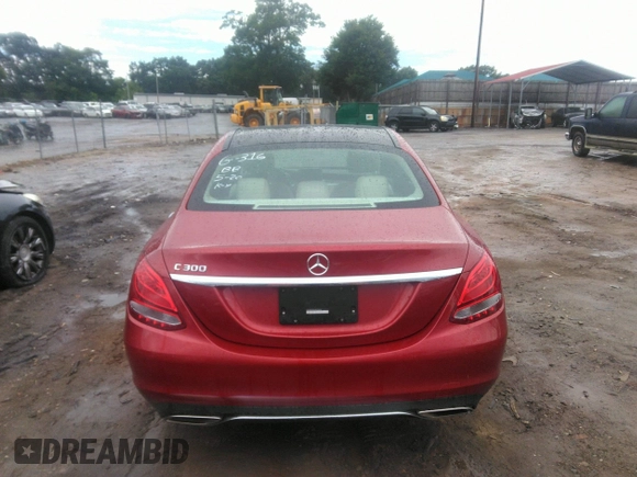 2017 Mercedes-Benz C 300 с VIN WDDWF4JB1HR236878, выставлен на аукционе IAAI как лот 42394056 с пробегом 67 243 миль миль и . История ставок и продаж доступна на DreamBid. Изображение 16.