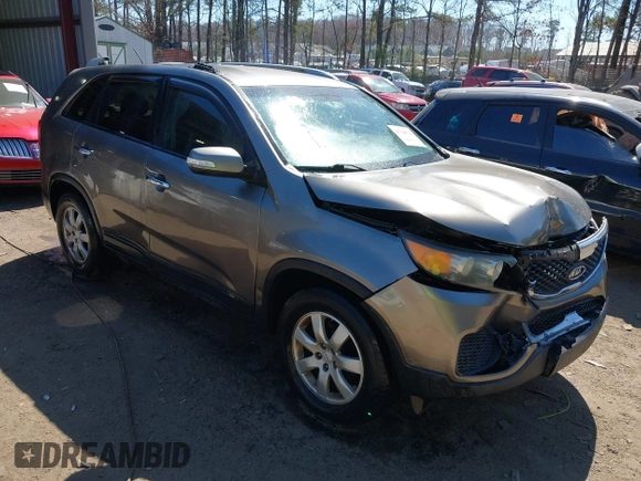 2012 Kia Sorento LX with VIN 5XYKT3A20CG188728, listed as a IAAI auction lot 41710733 with 141,109 mi miles. Bid and sale history available at carsss.com. Image 1.