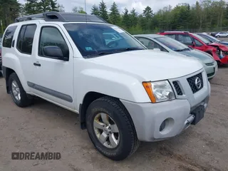 2011 Nissan Xterra S z VIN 5N1AN0NW2BC516828, wystawiony jako IAAI lot #42251064 z przebiegiem 212 470 mil mil oraz . Historia ofert i sprzedaży dostępna na DreamBid. Obrazek 1.