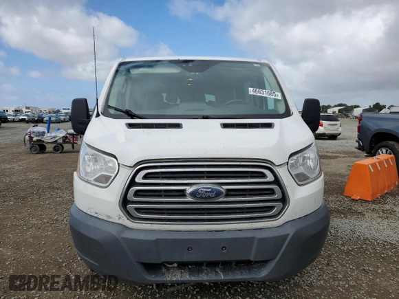 2018 Ford Transit Passenger XL with VIN 1FBZX2ZM4JKA01232, listed as a Copart auction lot 46631685 with 267,330 mi miles and Clean title. Bid and sale history available at DreamBid. Image 5.