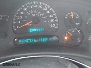 2004 Chevrolet Tahoe LT with VIN 1GNEC13Z74J314927, listed as a IAAI auction lot 41231288 with 195,809 mi miles. Bid and sale history available at carsss.com. Image 7.