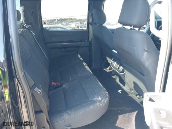 2021 Ford F-150 XL with VIN 1FTEW1EP1MFB02832, listed as a IAAI auction lot 41595260 with 51,621 mi miles. Bid and sale history available at carsss.com. Image 8.