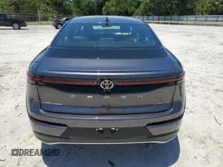 2024 Toyota Crown XLE z VIN JTDAAAAF0R3021727, wystawiony jako Copart lot #55737934 z przebiegiem 6269 mil mil oraz Szkody całkowita. Historia ofert i sprzedaży dostępna na DreamBid. Obrazek 6.