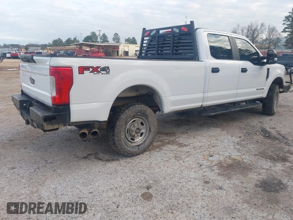 2018 Ford Super Duty F-250 SRW XL with VIN 1FT7W2BT8JEB42178, listed as a IAAI auction lot 41205643 with 196,238 mi miles. Bid and sale history available at carsss.com. Image 4.