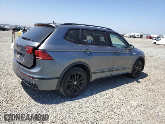 2022 Volkswagen Tiguan SE R-Line Black z VIN 3VVCB7AX5NM126601, wystawiony jako Copart lot #60935515 z przebiegiem 67 801 mil mil oraz Szkoda całkowita • Salvage title. Historia ofert i sprzedaży dostępna na DreamBid. Obrazek 3.