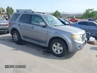 2008 Ford Escape Hybrid z VIN 1FMCU49H78KE79028, wystawiony jako IAAI lot #42142396 z przebiegiem 131 642 mil mil oraz . Historia ofert i sprzedaży dostępna na DreamBid. Obrazek 1.
