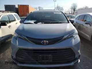 2022 Toyota Sienna XLE Woodland Edition with VIN 5TDASKFC5NS047766, listed as a Copart auction lot 83213634 with 0 mi miles and Salvage Title. Bid and sale history available at carsss.com. Image 5.