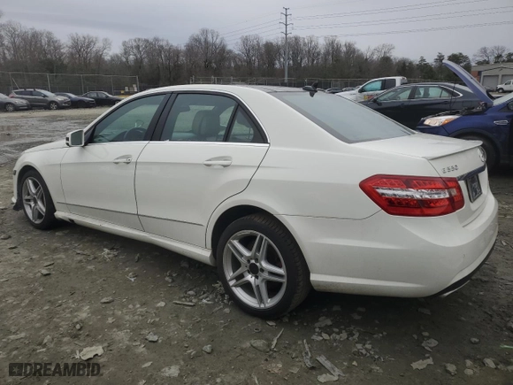 2011 Mercedes-Benz E-Class E 550 Luxury with VIN WDDHF9AB8BA472925, listed as a Copart auction lot 43640085 with 143,121 mi miles and Clean Title. Bid and sale history available at carsss.com. Image 2.