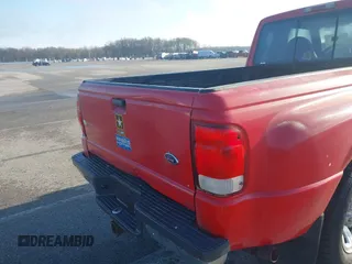 2000 Ford Ranger XL with VIN 1FTYR14V5YTA89269, listed as a IAAI auction lot 41967360 with 191,094 mi miles. Bid and sale history available at carsss.com. Image 6.