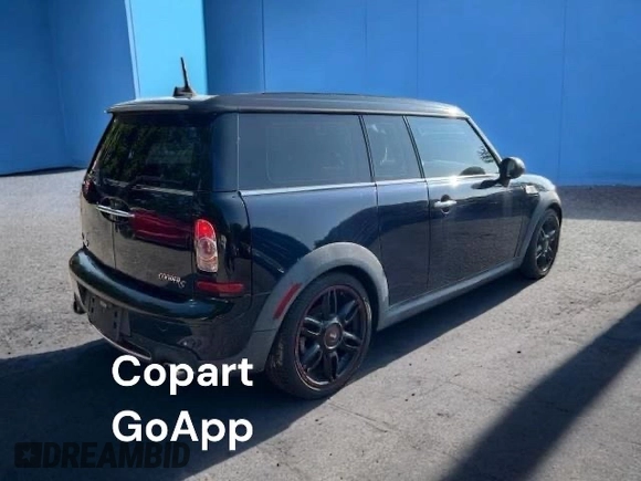 2011 MINI Clubman S z VIN WMWZG3C59BTY31250, wystawiony jako Copart lot #48608435 z przebiegiem 126 025 mil mil oraz Szkoda całkowita • Salvage title. Historia ofert i sprzedaży dostępna na DreamBid. Obrazek 4.