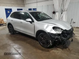 2014 Porsche Cayenne с VIN WP1AA2A21ELA00526, выставлен на аукционе Copart как лот 54238525 с пробегом 101 437 миль миль и Списание • Salvage title. История ставок и продаж доступна на DreamBid. Изображение 4.