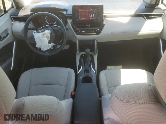 2022 Toyota Corolla Cross L with VIN 7MUAAAAG6NV028639, listed as a Copart auction lot 61252535 with 25,583 mi miles and Non repairable. Bid and sale history available at DreamBid. Image 8.