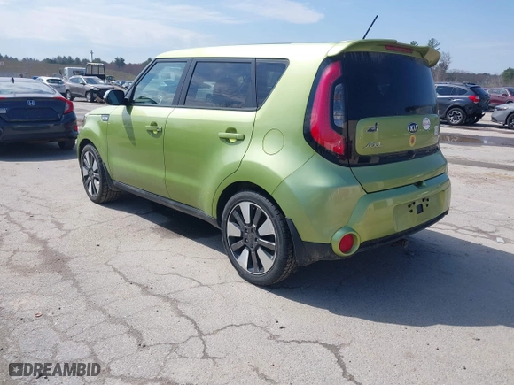 2014 Kia Soul ! with VIN KNDJX3A55E7733493, listed as a IAAI auction lot 42038499 with 156,224 mi miles. Bid and sale history available at carsss.com. Image 3.
