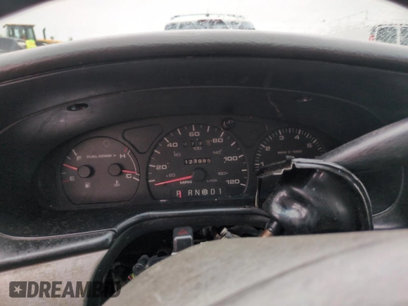 2001 Ford Taurus LX with VIN 1FAFP52UX1A176008, listed as a Copart auction lot 58983935 with 123,985 mi miles and Salvage title. Bid and sale history available at DreamBid. Image 9.