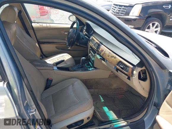 2007 BMW 3 Series 328xi with VIN WBAVC935X7KX55130, listed as a IAAI auction lot 42018618 with 232,500 mi miles and . Bid and sale history available at DreamBid. Image 5.