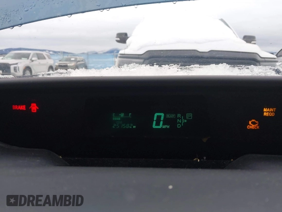 2004 Toyota Prius with VIN JTDKB20U540072979, listed as a IAAI auction lot 41249959 with 251,582 mi miles. Bid and sale history available at carsss.com. Image 7.