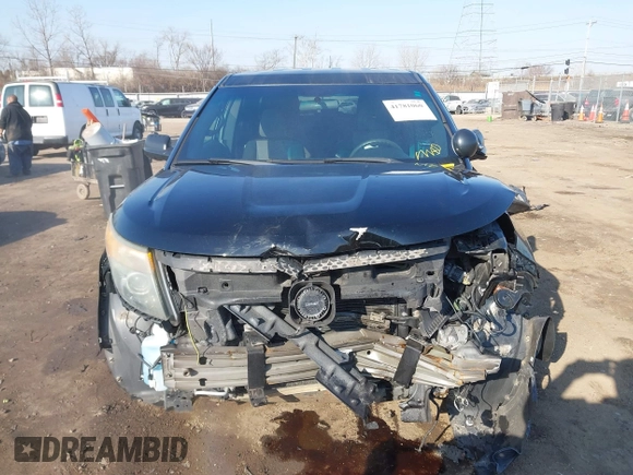 2014 Ford Utility Police Interceptor with VIN 1FM5K8AR0EGC14072, listed as a IAAI auction lot 41781060 with 173,354 mi miles. Bid and sale history available at carsss.com. Image 13.