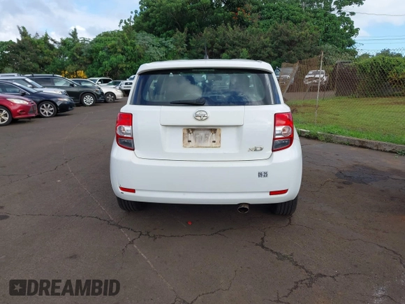 2013 Scion xD with VIN JTKKUPB44D1031699, listed as a IAAI auction lot 40850515 with 167,486 mi miles. Bid and sale history available at carsss.com. Image 16.