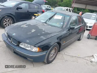 1997 BMW 5 Series 528i z VIN WBADD6321VBW05322, wystawiony jako IAAI lot #42284323 z przebiegiem 200 441 mil mil oraz . Historia ofert i sprzedaży dostępna na DreamBid. Obrazek 2.