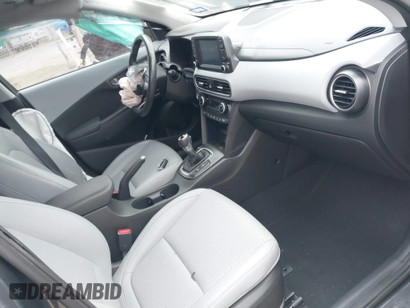 2019 Hyundai Kona Limited with VIN KM8K33A51KU355200, listed as a IAAI auction lot 41577081 with 14,718 mi miles. Bid and sale history available at carsss.com. Image 5.