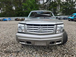 2002 Cadillac Escalade with VIN 1GYEK63N12R102443, listed as a Copart auction lot 53134135 with 241,389 mi miles and Non repairable. Bid and sale history available at DreamBid. Image 5.