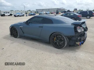 2017 Nissan GT-R Premium z VIN JN1AR5EF4HM820593, wystawiony jako Copart lot #73290464 z przebiegiem 13 339 mil mil oraz Szkoda całkowita • Salvage title. Historia ofert i sprzedaży dostępna na DreamBid. Obrazek 2.