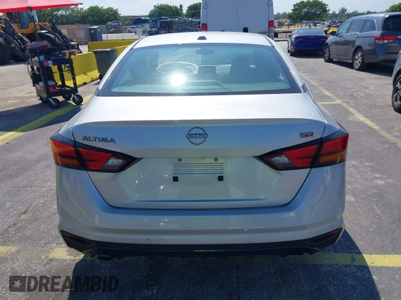 2024 Nissan Altima 2.5 SR with VIN 1N4BL4CVXRN353222, listed as a IAAI auction lot 42005337 with 1 mi miles. Bid and sale history available at carsss.com. Image 15.